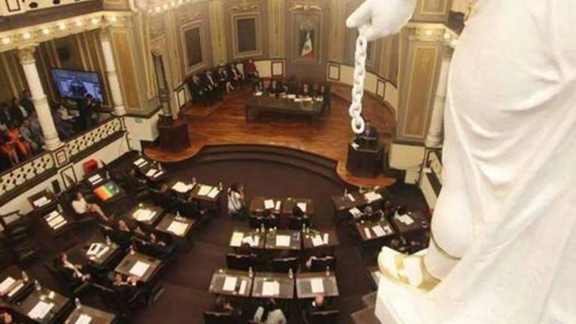 Legislatura pasada deja mil 770 iniciativas pendientes, critica diputada del PAN